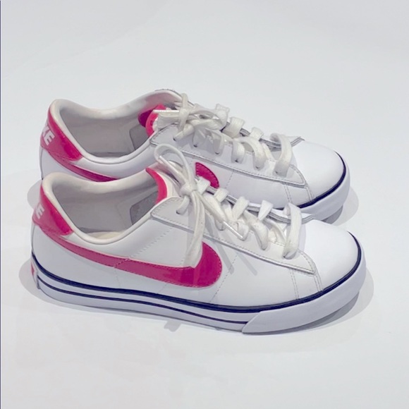 Nike - Sweet Classic Leather Women’s Shoes - Picture 2 of 9